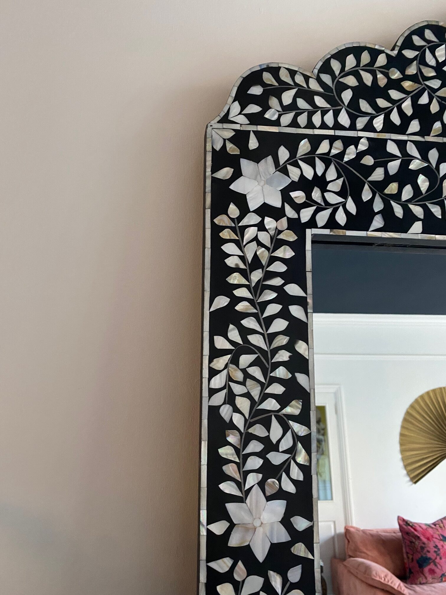 Iniya Bone Inlay Mirror  - Black Large - Image 4